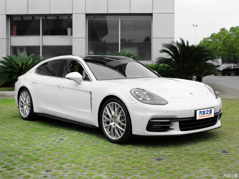 保時(shí)捷帕拉梅拉